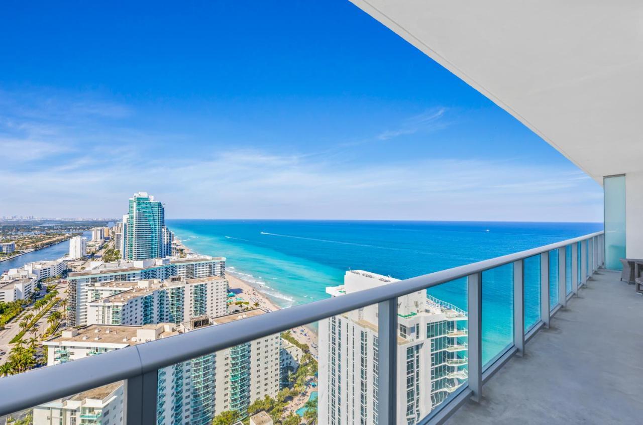 The Ultimate Resort - Beachfront 2 Bedroom Apartment With Direct Ocean View, Rooftop Pool, Hot Tub And Gym Hollywood Eksteriør billede