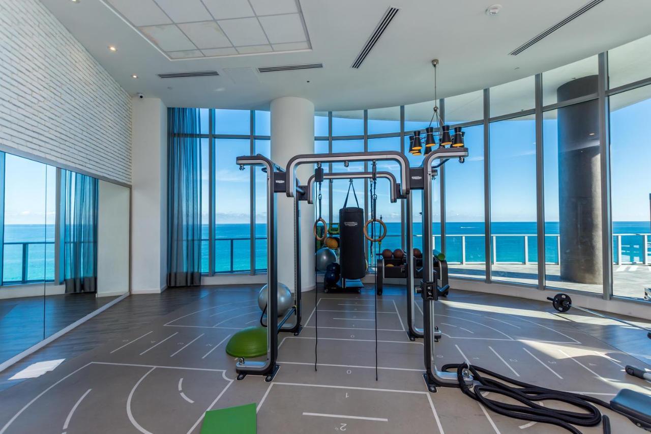 The Ultimate Resort - Beachfront 2 Bedroom Apartment With Direct Ocean View, Rooftop Pool, Hot Tub And Gym Hollywood Eksteriør billede