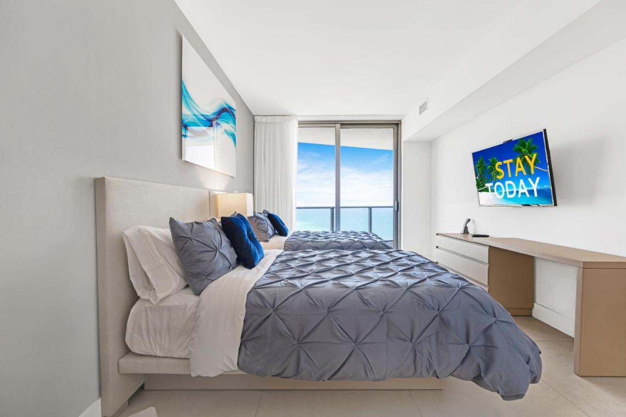 The Ultimate Resort - Beachfront 2 Bedroom Apartment With Direct Ocean View, Rooftop Pool, Hot Tub And Gym Hollywood Eksteriør billede