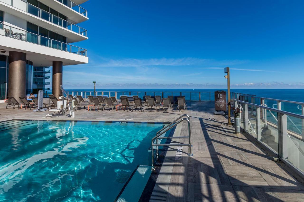 The Ultimate Resort - Beachfront 2 Bedroom Apartment With Direct Ocean View, Rooftop Pool, Hot Tub And Gym Hollywood Eksteriør billede