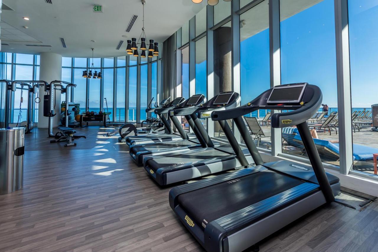 The Ultimate Resort - Beachfront 2 Bedroom Apartment With Direct Ocean View, Rooftop Pool, Hot Tub And Gym Hollywood Eksteriør billede