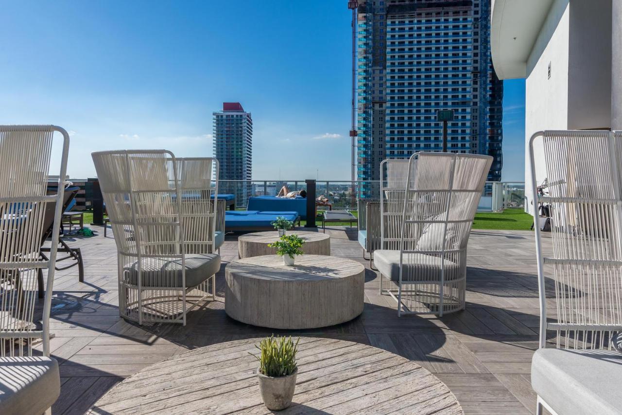 The Ultimate Resort - Beachfront 2 Bedroom Apartment With Direct Ocean View, Rooftop Pool, Hot Tub And Gym Hollywood Eksteriør billede